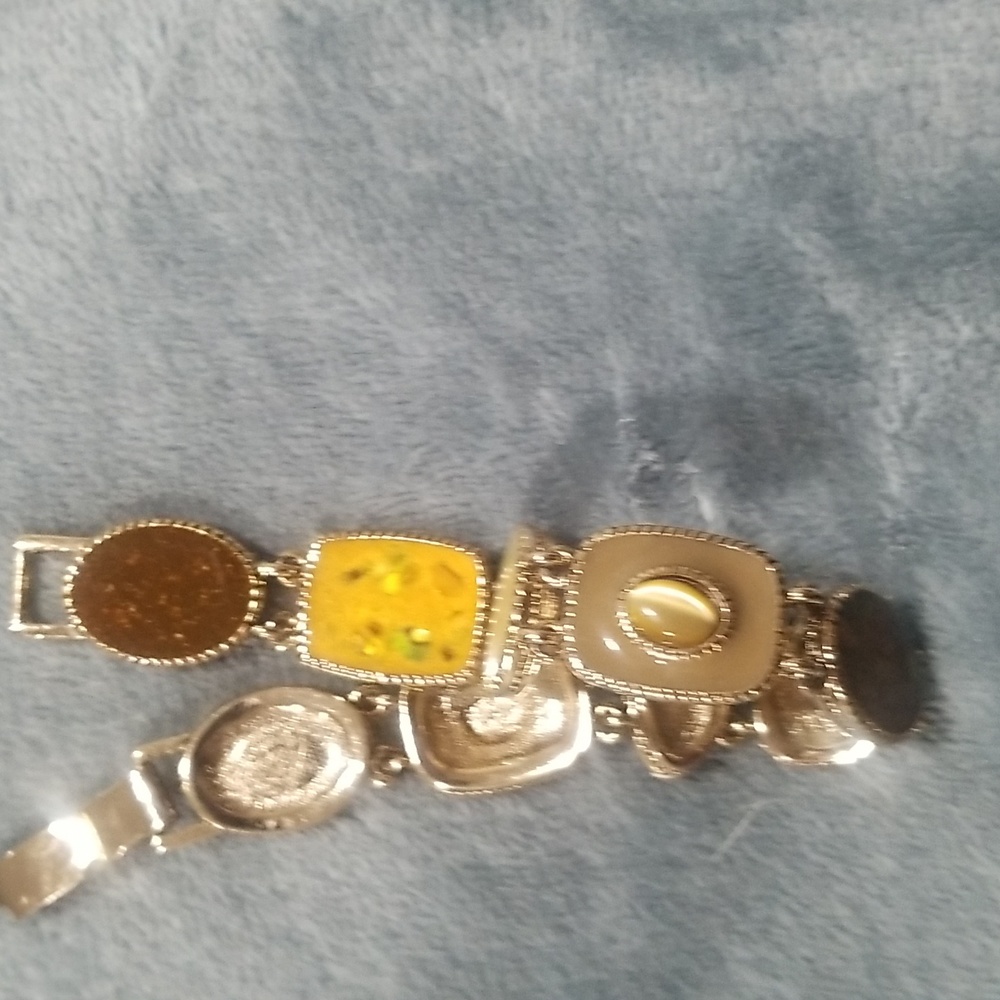 Bracelet - Picture 3 of 4